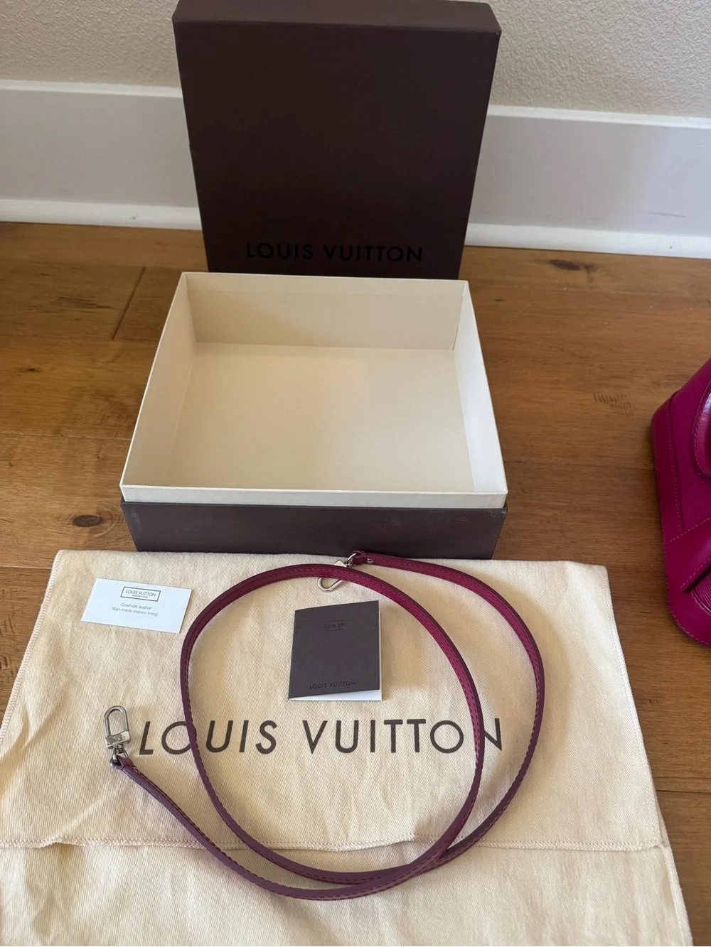 Louis Vuitton Alma BB Epi Leather Satchel in Fuchsia - Picture 9 of 10